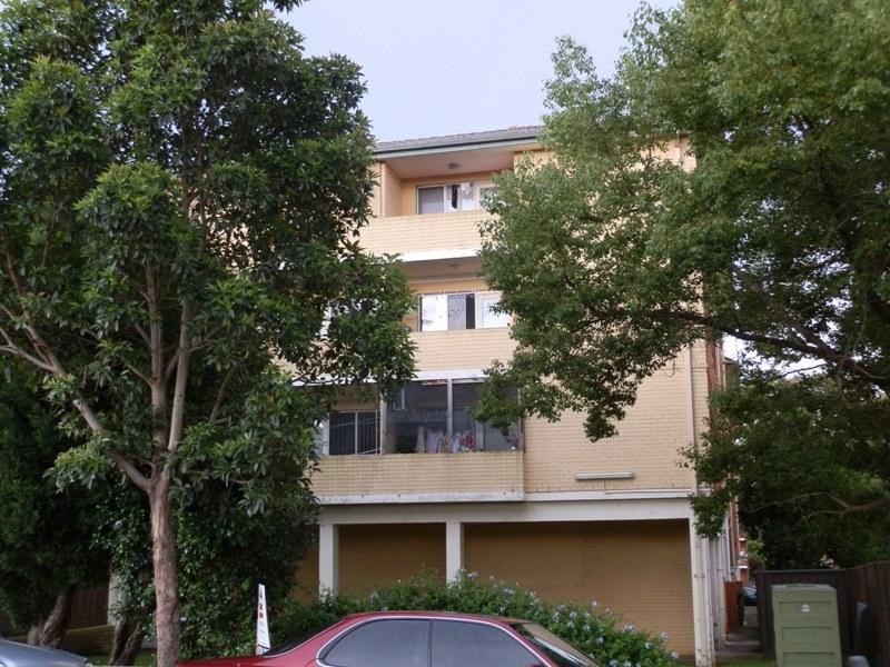 4/11 Gilbert Street, Cabramatta NSW 2166