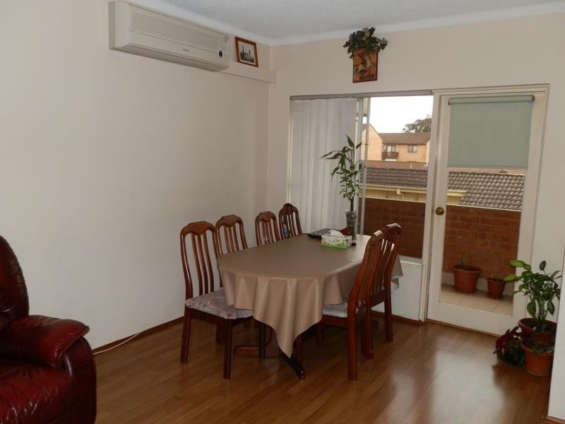 4/11 Gilbert Street, Cabramatta NSW 2166