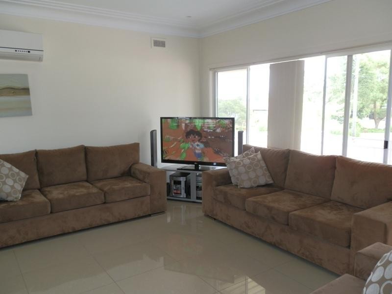 7 Exhibition Parade, Mount Pritchard NSW 2170