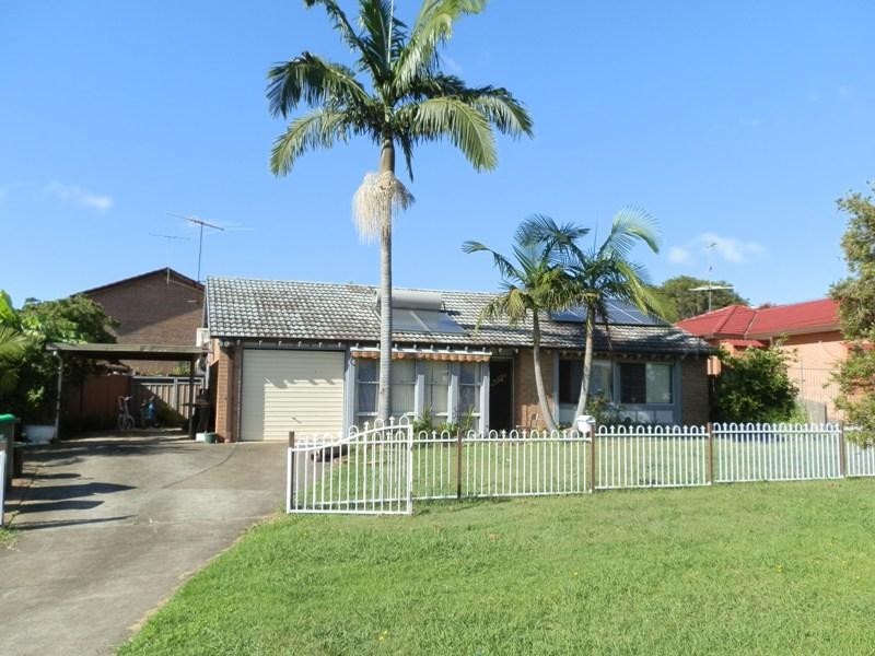 4 Dunrossil Avenue, Casula NSW 2170