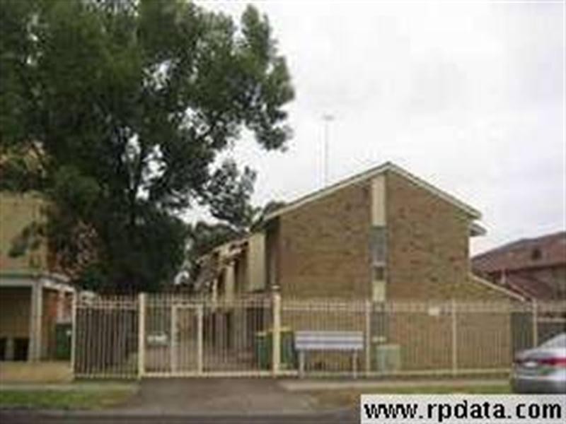 10/9 Gilbert Street, Cabramatta NSW 2166