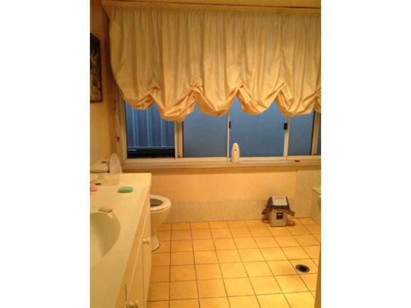 2 Hickey Close, Abbotsbury NSW 2176