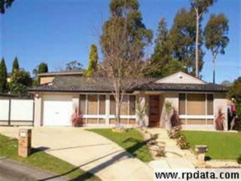 9 Barron Close, Bossley Park NSW 2176