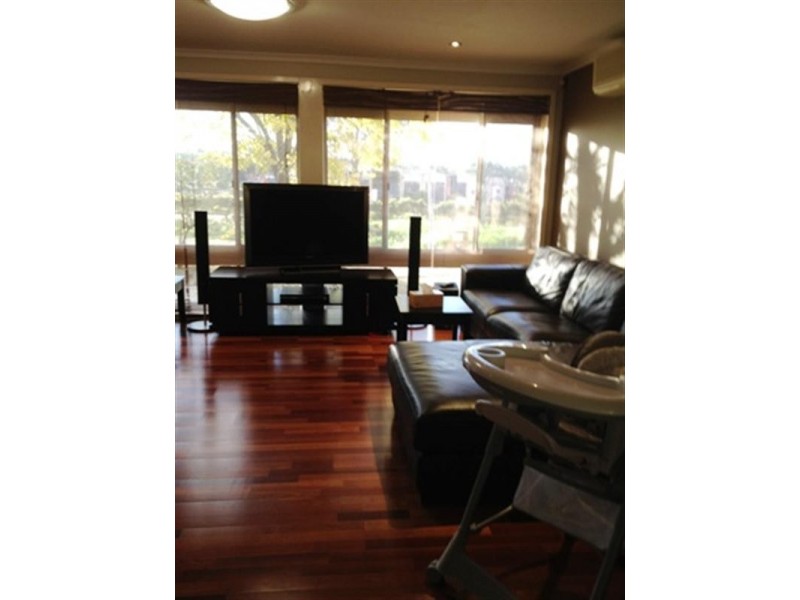 9 Barron Close, Bossley Park NSW 2176