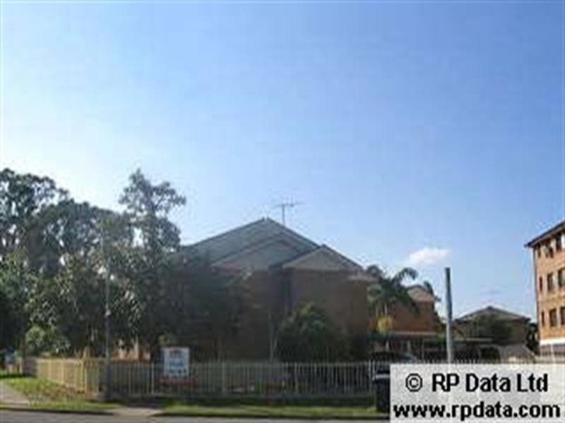 9/2-6 Waterside Crescent, Carramar NSW 2163