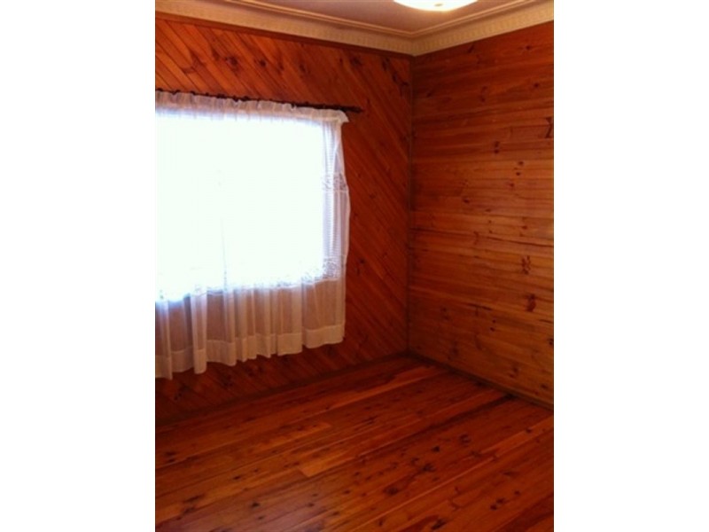 215 Hamilton Road, Fairfield NSW 2165