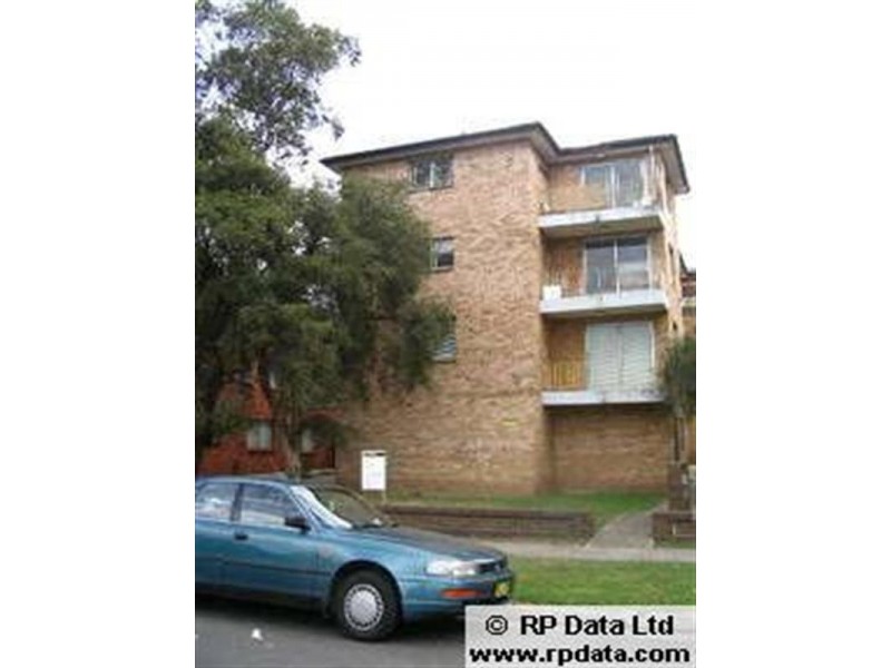 2/17 Hart Street, Warwick Farm NSW 2170