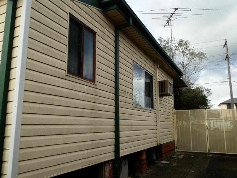 Fairfield West NSW 2165