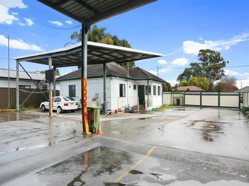 Fairfield East NSW 2165