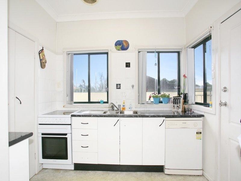 Fairfield East NSW 2165