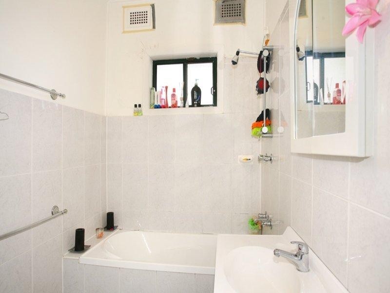 Fairfield East NSW 2165