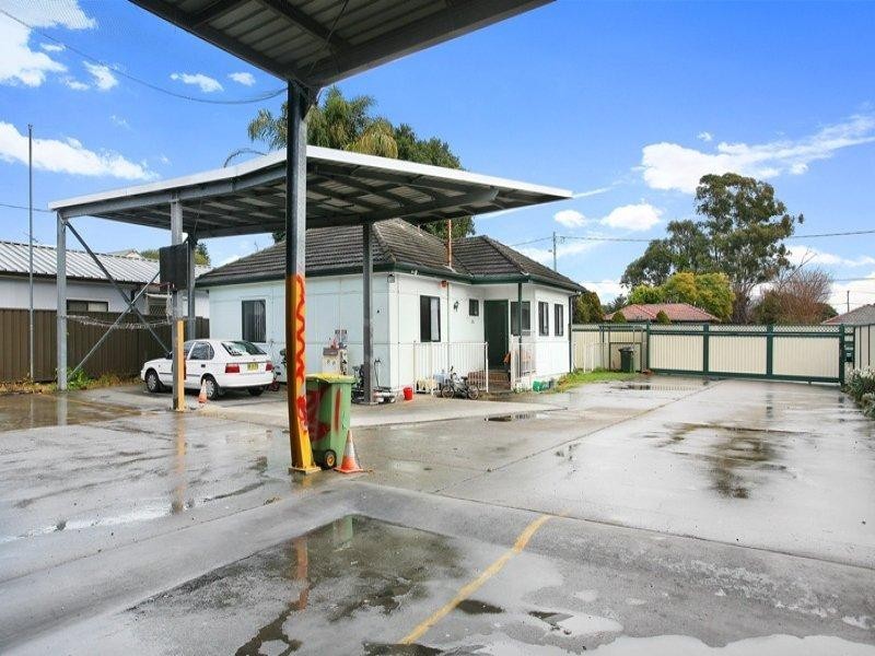 Fairfield East NSW 2165