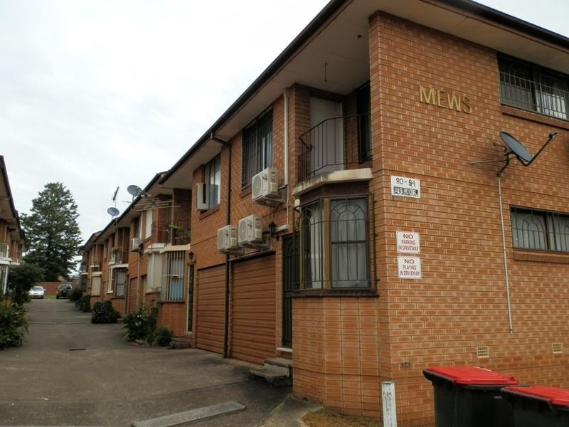 36/90-94 longfield, Cabramatta NSW 2166