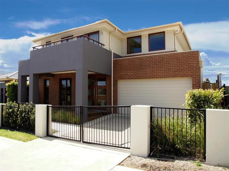 23 Broadbent Avenue, Middleton Grange NSW 2171