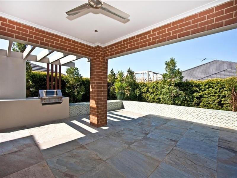 23 Broadbent Avenue, Middleton Grange NSW 2171