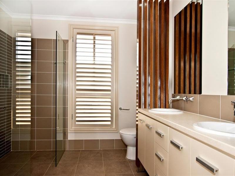 23 Broadbent Avenue, Middleton Grange NSW 2171