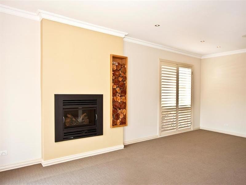 23 Broadbent Avenue, Middleton Grange NSW 2171