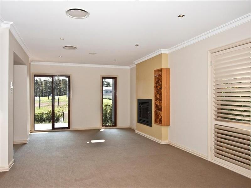 23 Broadbent Avenue, Middleton Grange NSW 2171