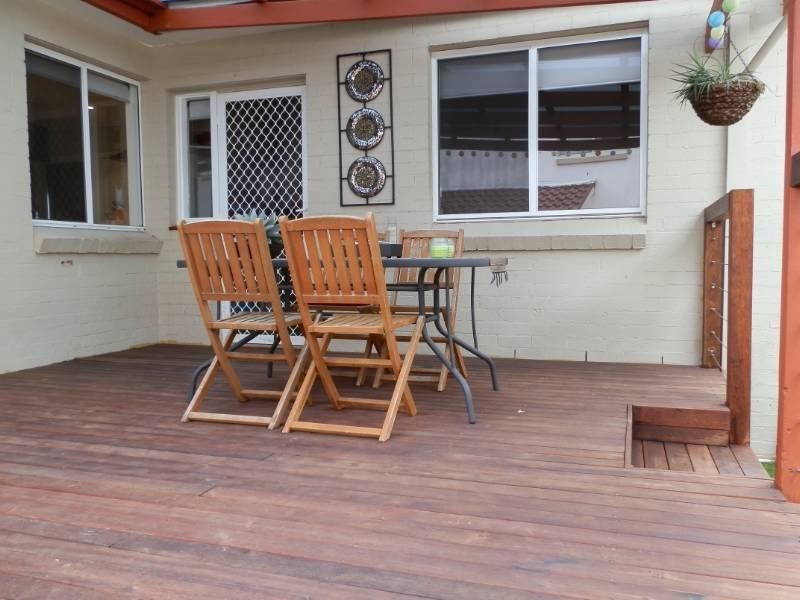 Edensor Park NSW 2176