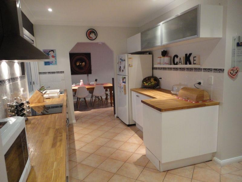 Edensor Park NSW 2176