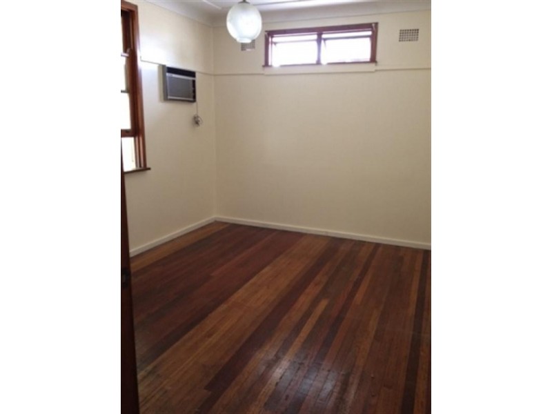 79 Kiora Street, Canley Heights NSW 2166