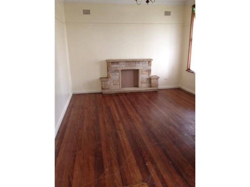 79 Kiora Street, Canley Heights NSW 2166