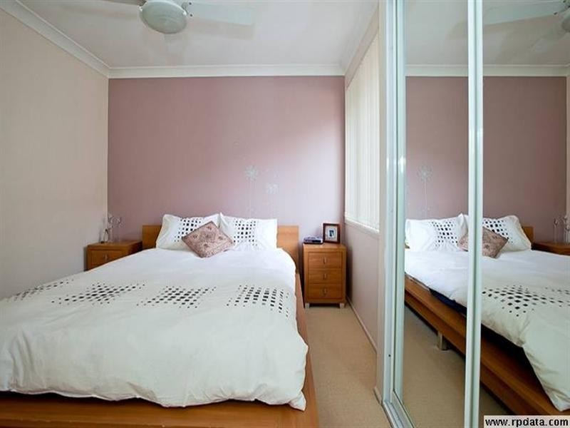 6 Hannam Place, Englorie Park NSW 2560