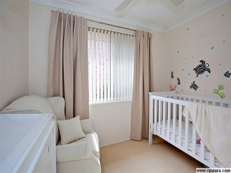 6 Hannam Place, Englorie Park NSW 2560