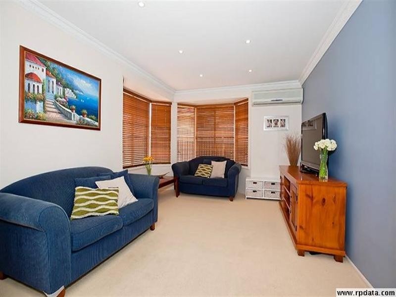 6 Hannam Place, Englorie Park NSW 2560