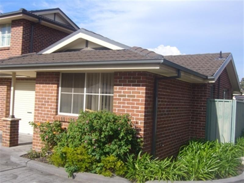 4/162-164 Chifley Street, Wetherill Park NSW 2164