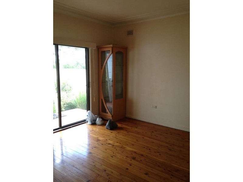 6 The Boulevarde, Canley Vale NSW 2166