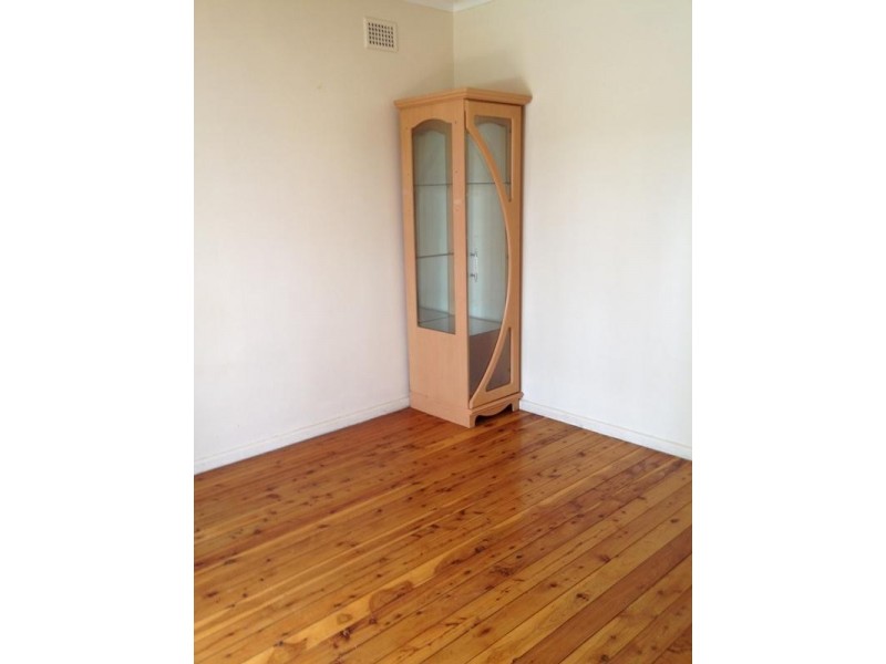 6 The Boulevarde, Canley Vale NSW 2166