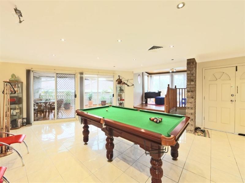 Edensor Park NSW 2176