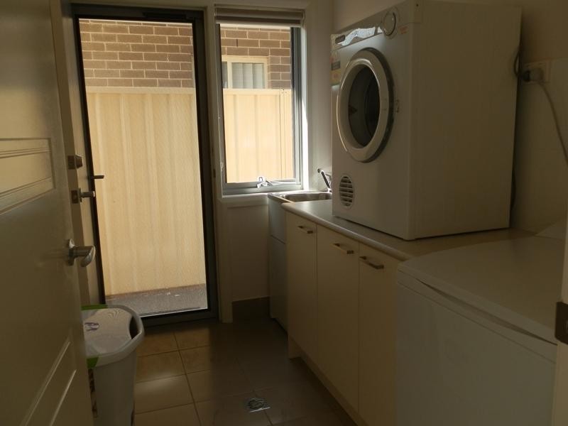 14 BIRD WALTON Avenue, Middleton Grange NSW 2171