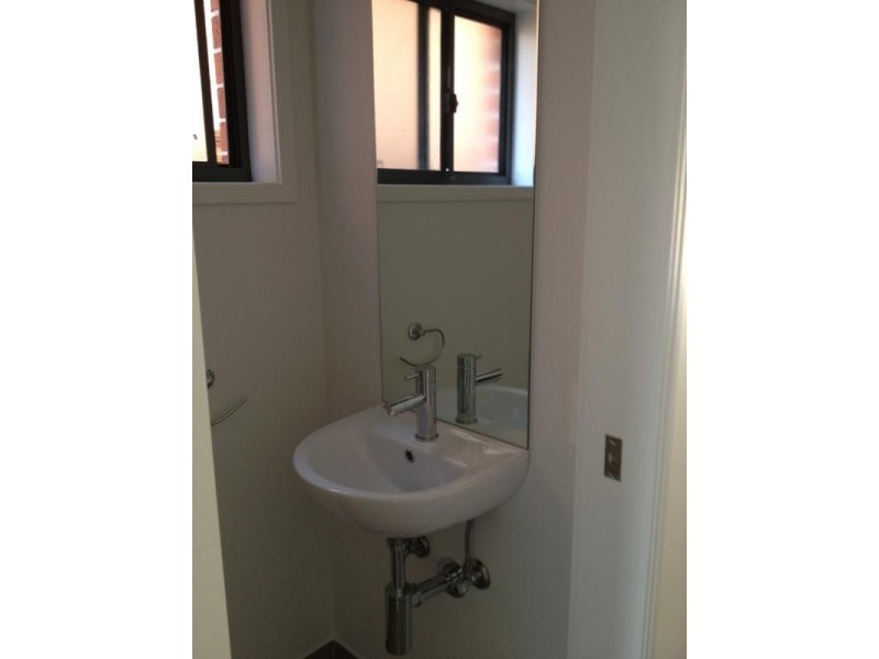 39 Hickory Road, Bonnyrigg NSW 2177