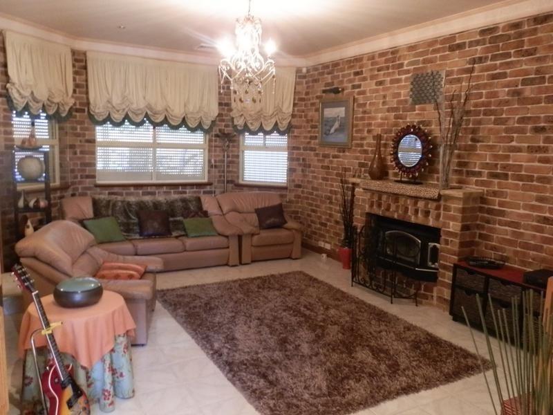 7 Perceval Close, Abbotsbury NSW 2176