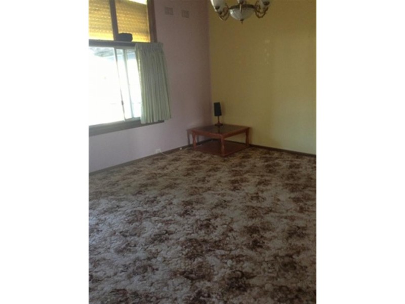 12 Vancouver Place, Fairfield West NSW 2165