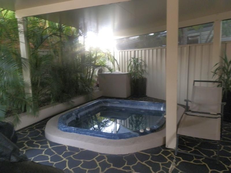 Fairfield West NSW 2165