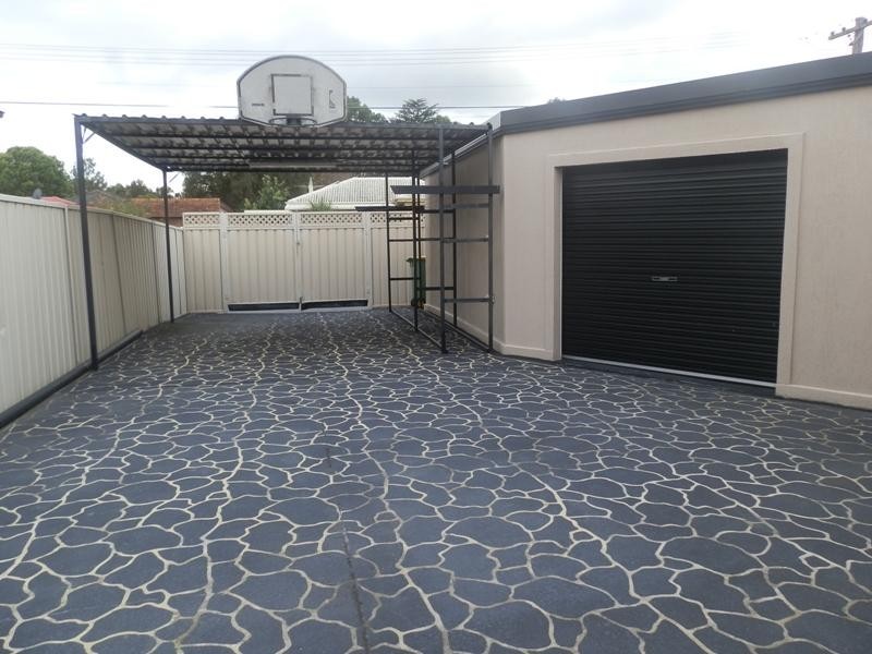 Fairfield West NSW 2165