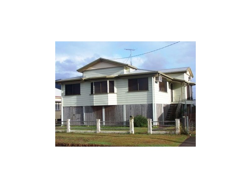 18 Barry Street, Cairns QLD 4870
