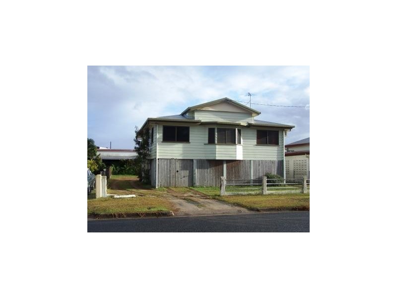 18 Barry Street, Cairns QLD 4870