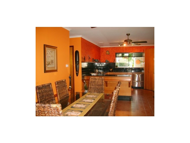 Holloways Beach QLD 4878