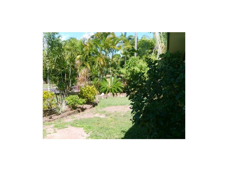 Holloways Beach QLD 4878