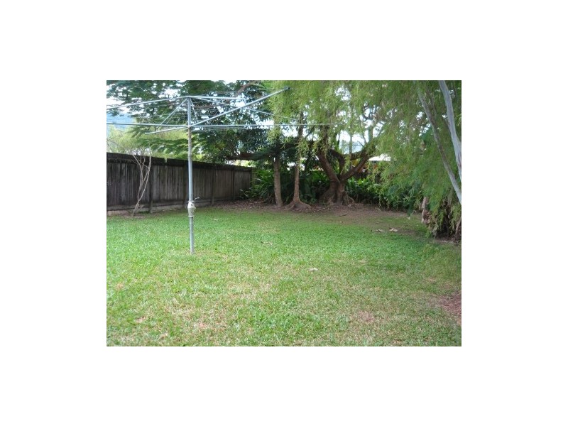 Whitfield QLD 4870