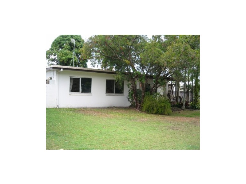 Manunda QLD 4870