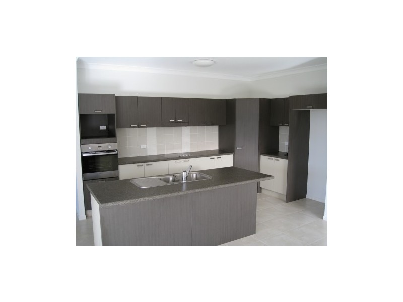 Bentley Park QLD 4869