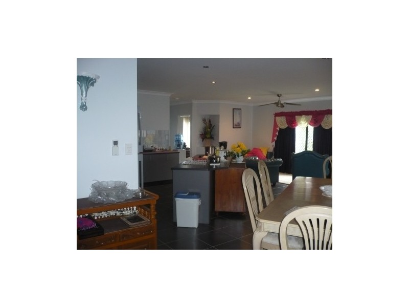 Bentley Park QLD 4869