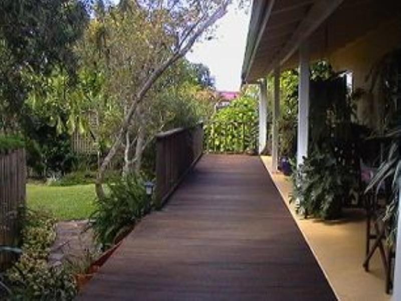 3 Eacham Road, Cairns QLD 4870