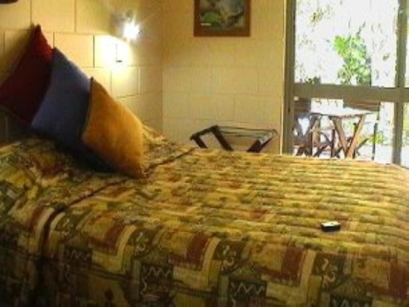 3 Eacham Road, Cairns QLD 4870