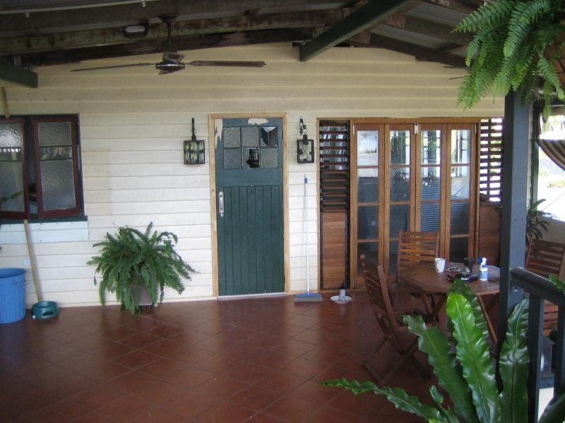 7 Machan Street, Cairns QLD 4870